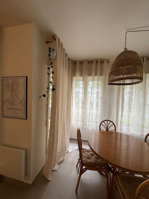 Wish 5 Min Parking Appartement Chessy (Seine-et-Marne)